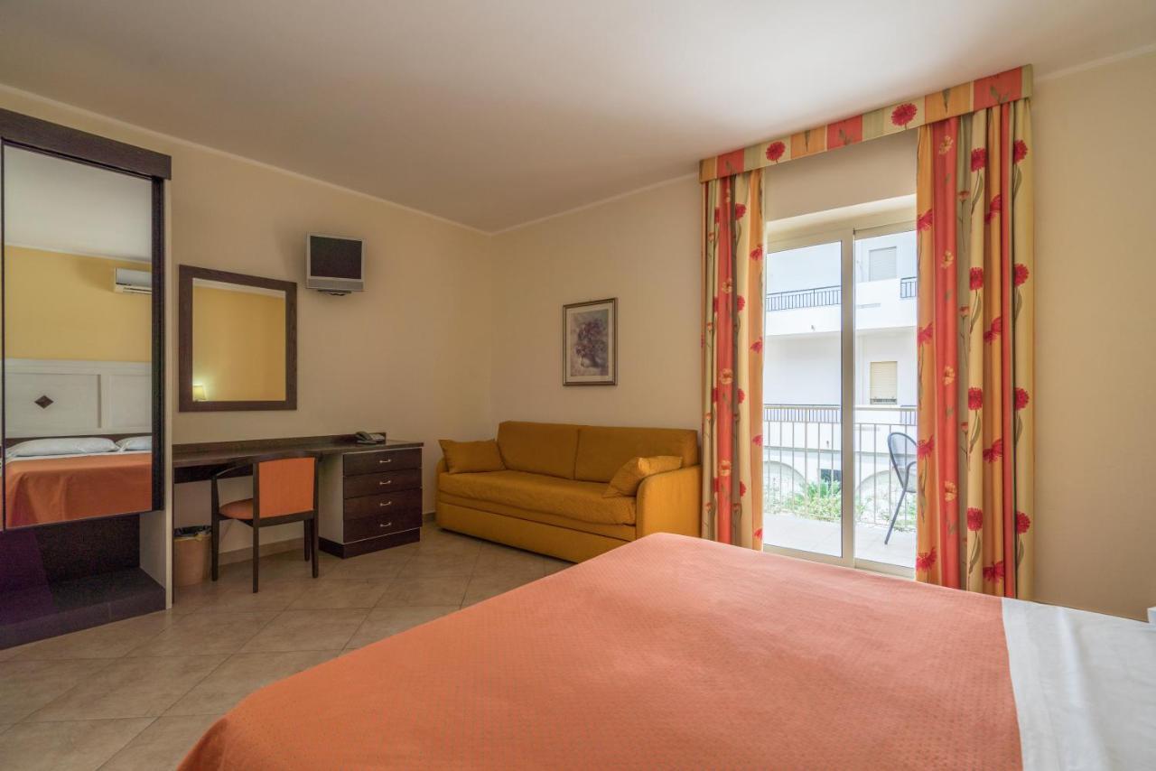 Hotel Orizzonte 레토이아니 외부 사진