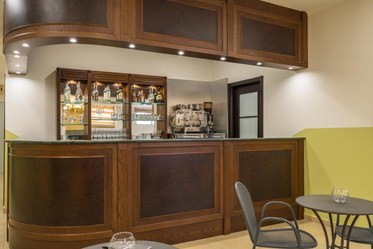 Hotel Orizzonte 레토이아니 외부 사진