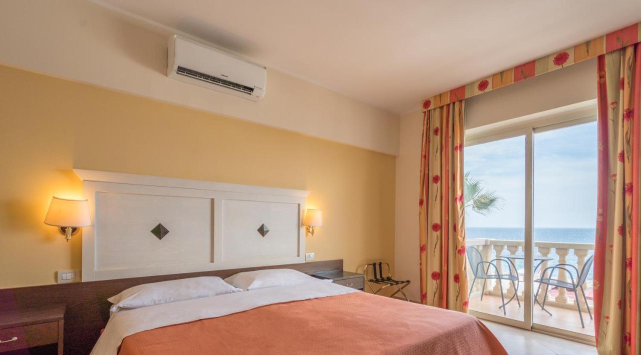 Hotel Orizzonte 레토이아니 외부 사진