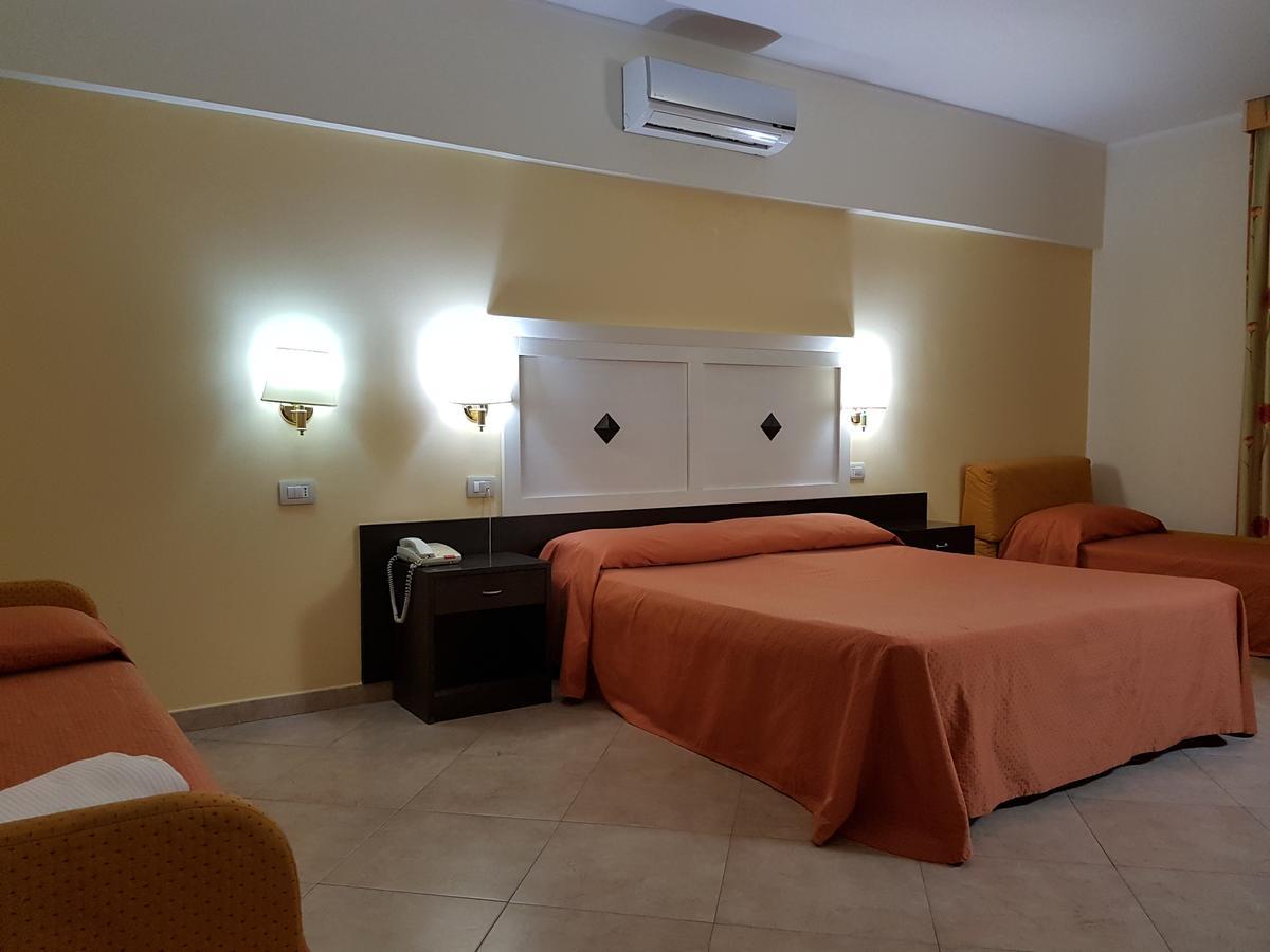 Hotel Orizzonte 레토이아니 외부 사진