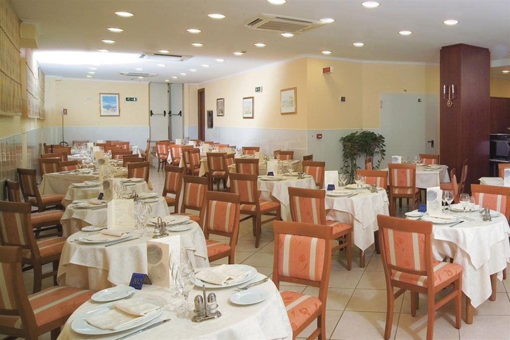 Hotel Orizzonte 레토이아니 외부 사진