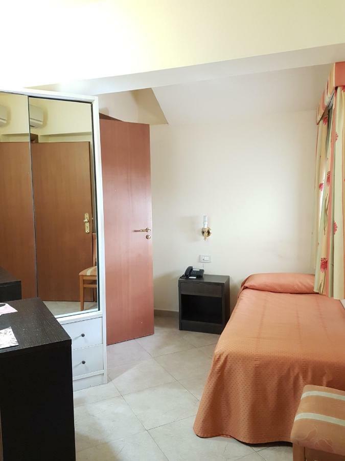 Hotel Orizzonte 레토이아니 외부 사진